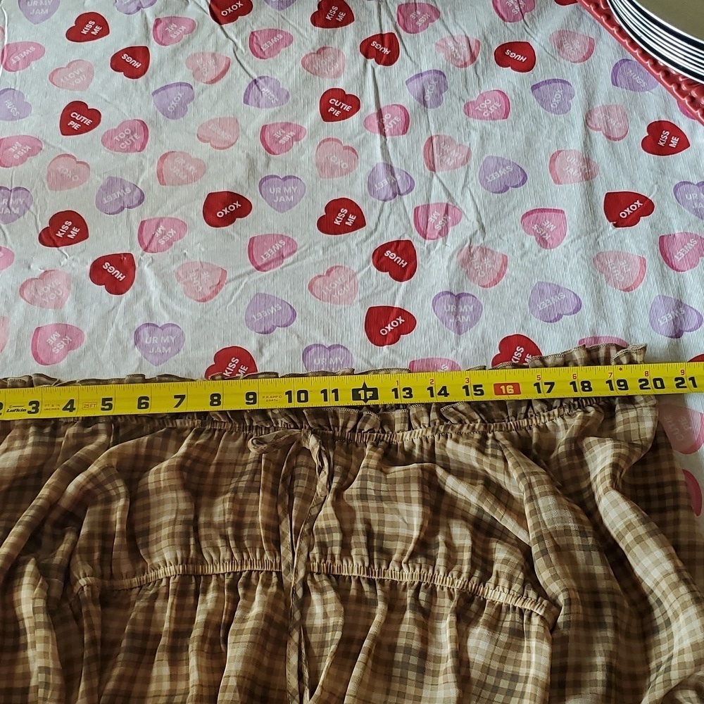 Charming plaid crop top CUTE! - Picture 6 of 10
